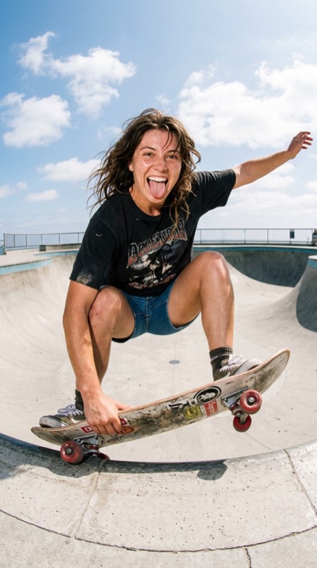 Fisheye Skate Bowl pose reference photo